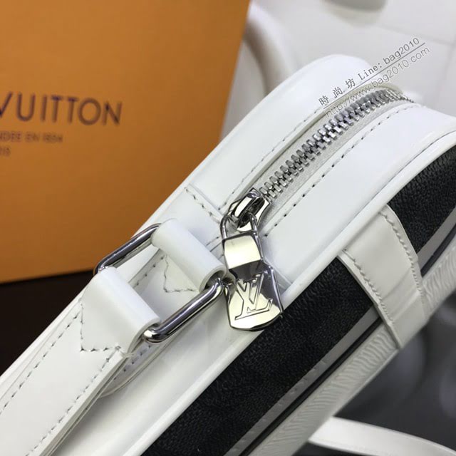 LV包包 LV新款男包 M51460 DANUBE SLIM手袋 LV水波紋黑格拼條浮雕印字男士小挎包  ydh3676